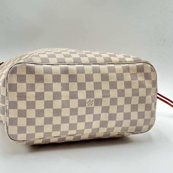 Authentic Louis Vuitton 2010 Damier Azur Neverfull MM Tote - Picture 7 of 16